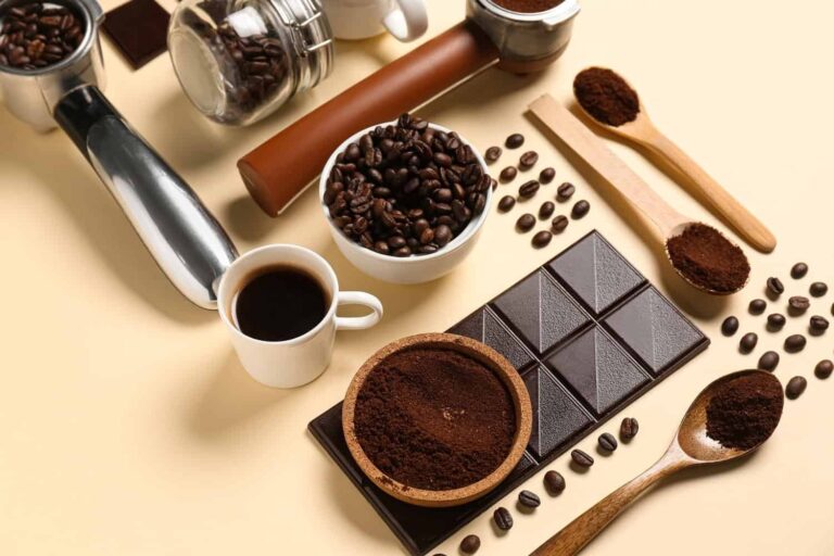 immagine con caffè e cioccolato in diversi formati